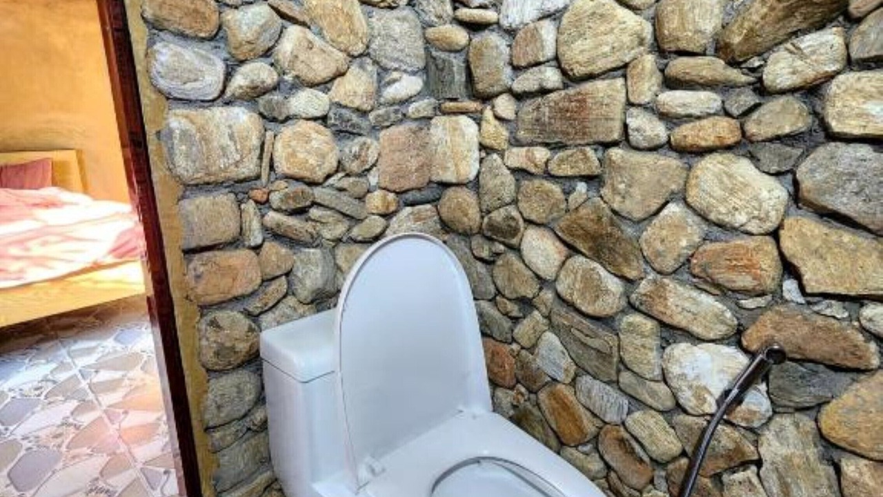 Photo of Bathroom in Bat Xat