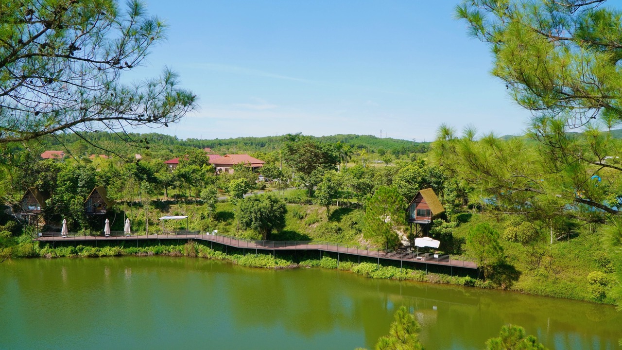 Photo of Outdoor in Huong Thuy