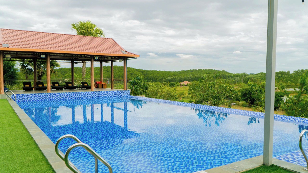 Photo of Outdoor in Huong Thuy
