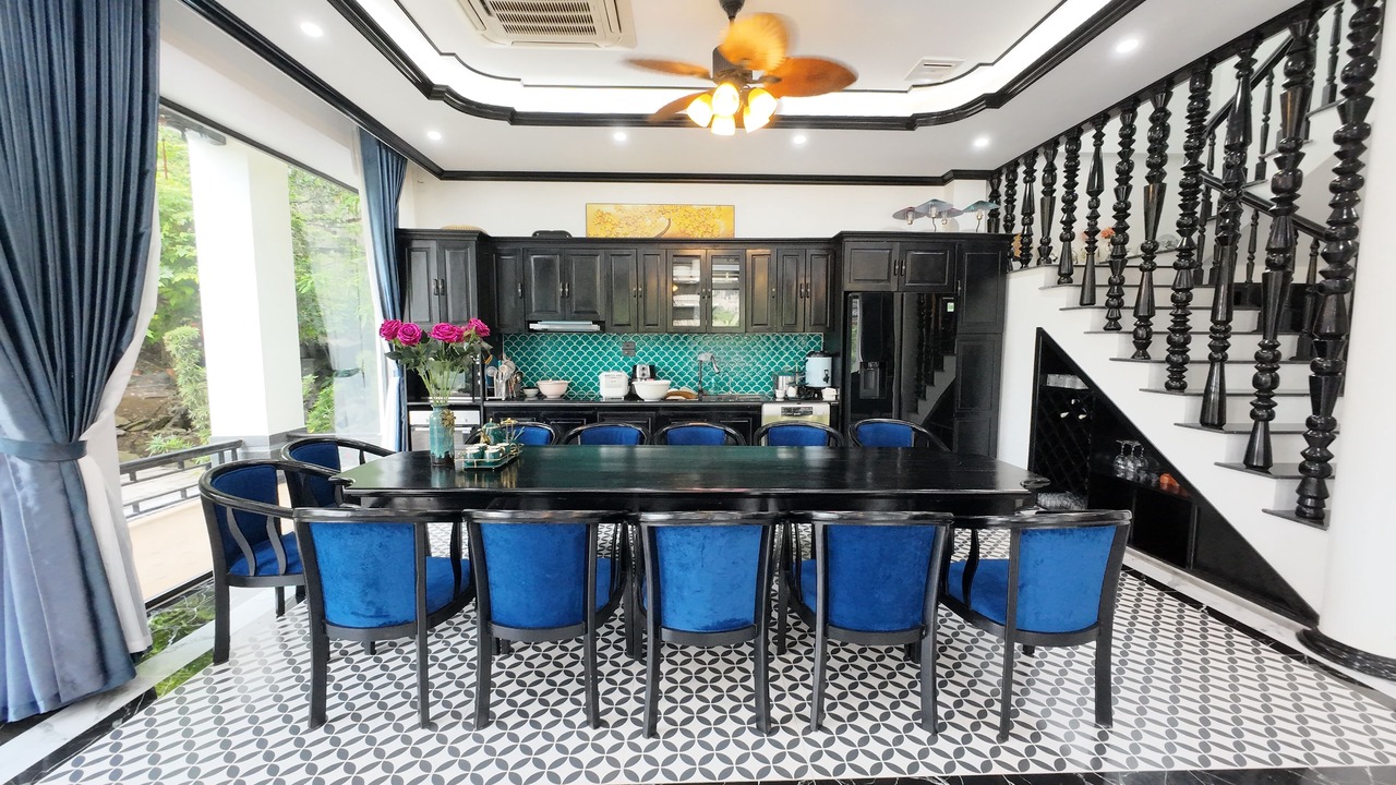 Photo of Others in Hoa Lu