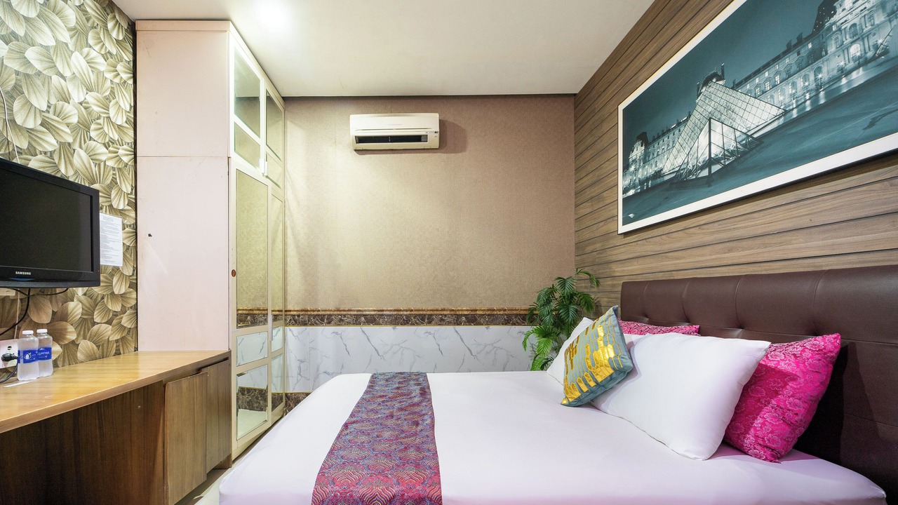 Photo of Bedroom in District 10