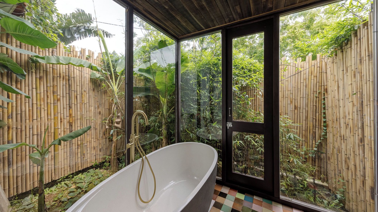 Photo of Bathroom in Hoa Lu