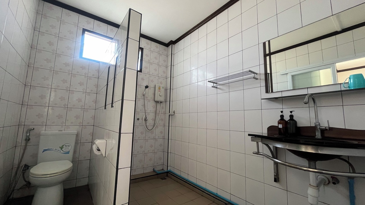 Photo of Bathroom in Chomphu