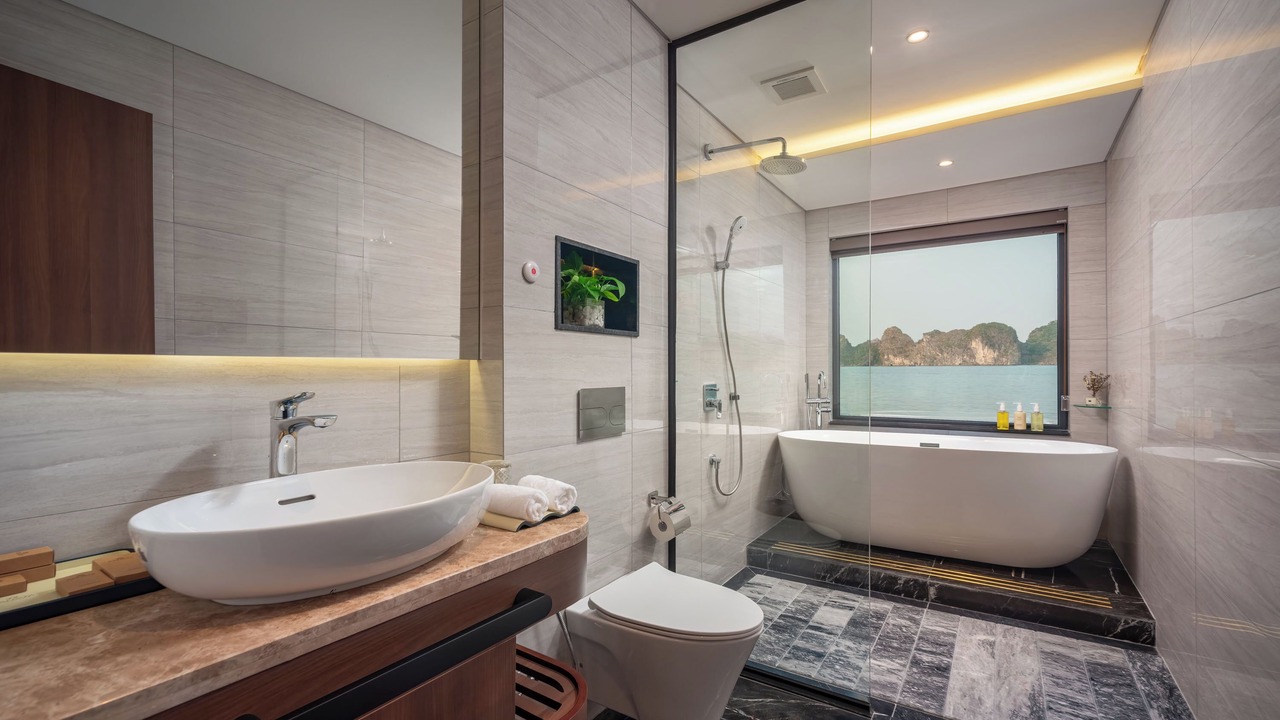 Photo of Bathroom in Ha Long