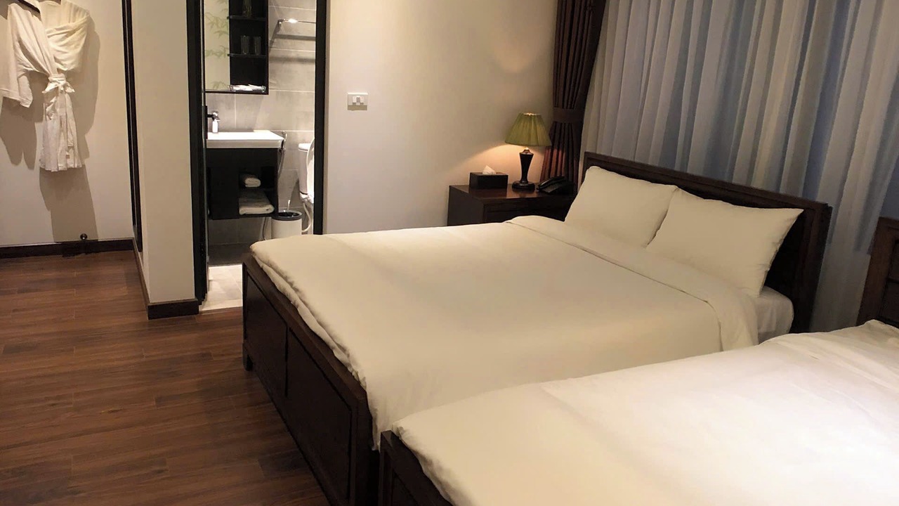 Photo of Bedroom in Trung Hoa Nhan Chinh