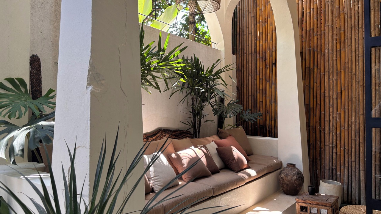 Photo of Patio Balcony in Luang Prabang