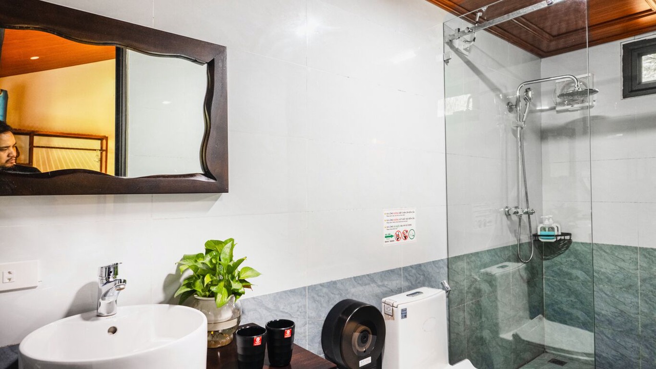 Photo of Bathroom in Hoa Lu