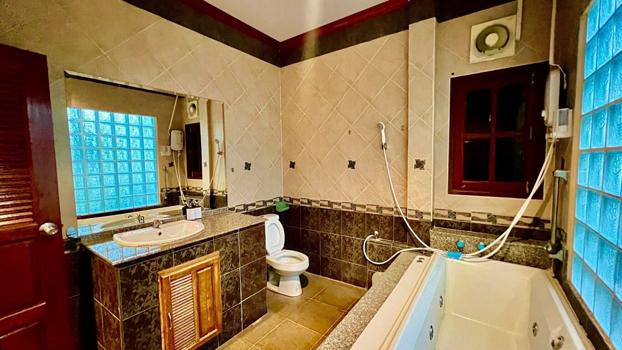 Photo of Bathroom in Mae Pim