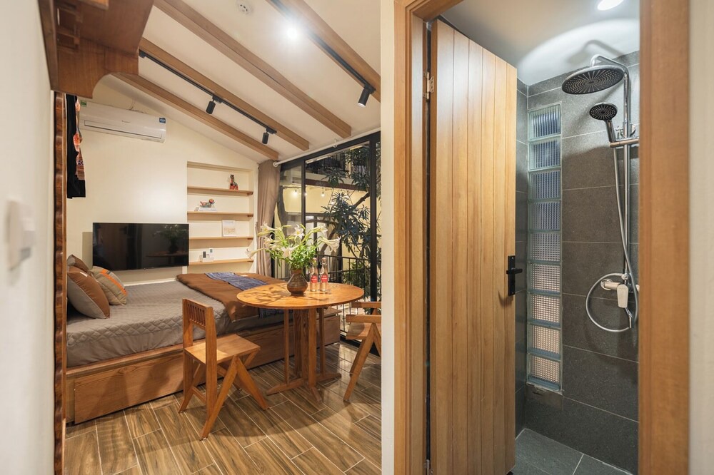 Photo of Bathroom in Trang Tien