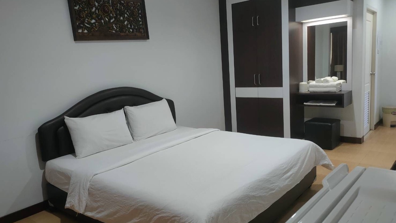 Photo of Bedroom in Makham