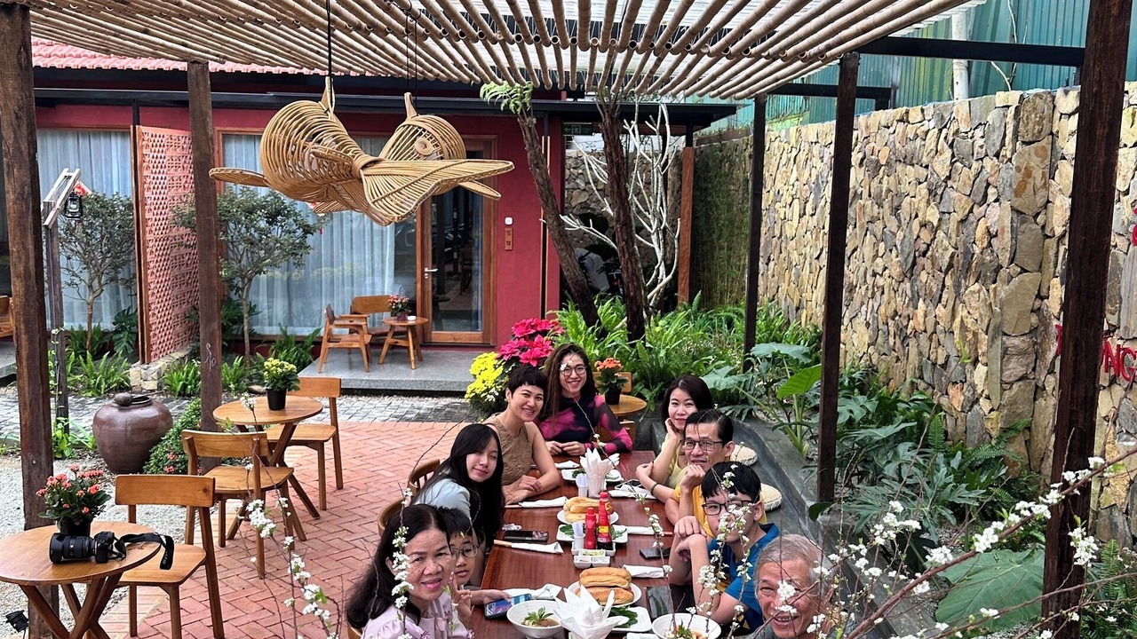 Photo of Others in Hue