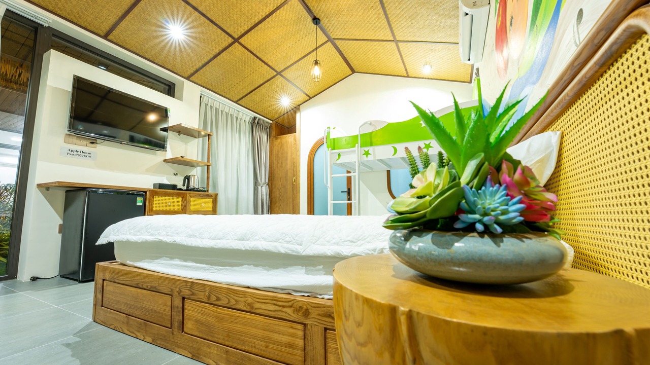 Photo of Bedroom in Hoa Long