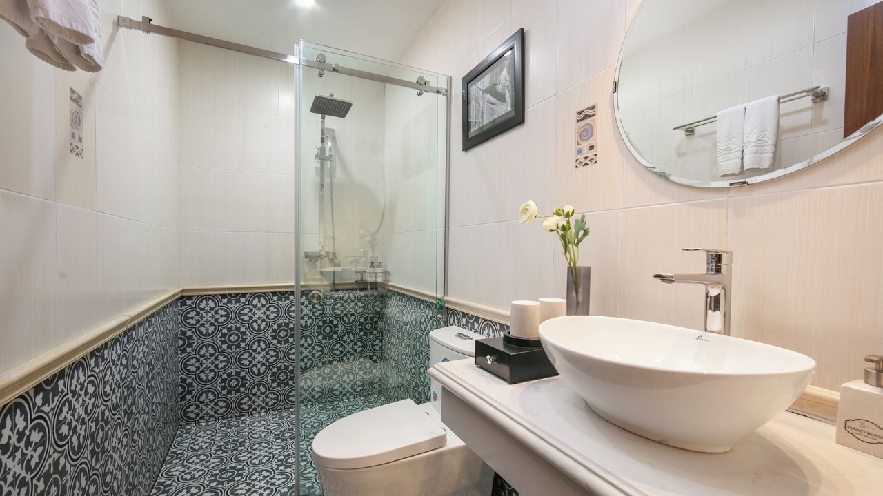 Photo of Bathroom in Hang Buom
