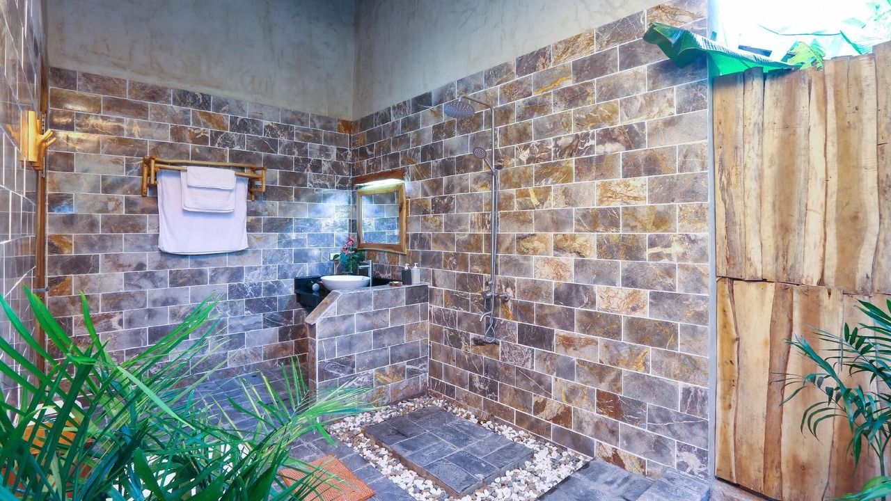 Photo of Bathroom in Ba Keo