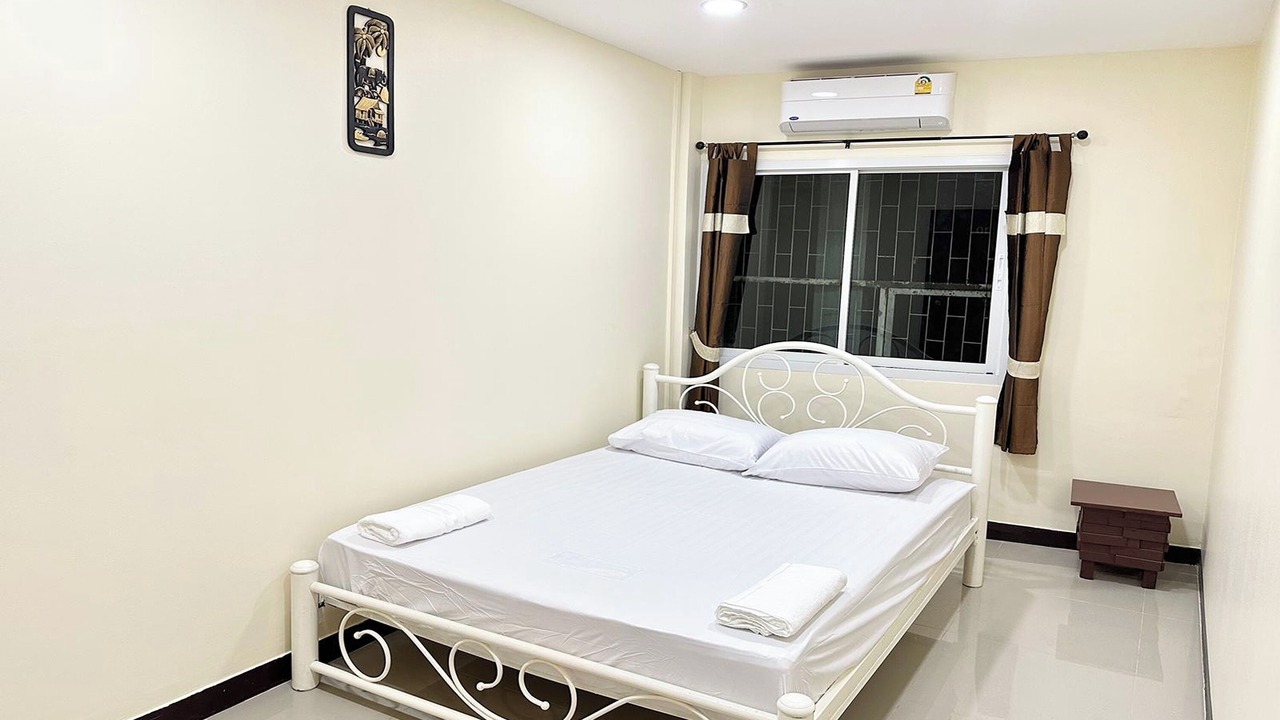 Photo of Bedroom in Chana Songkhram