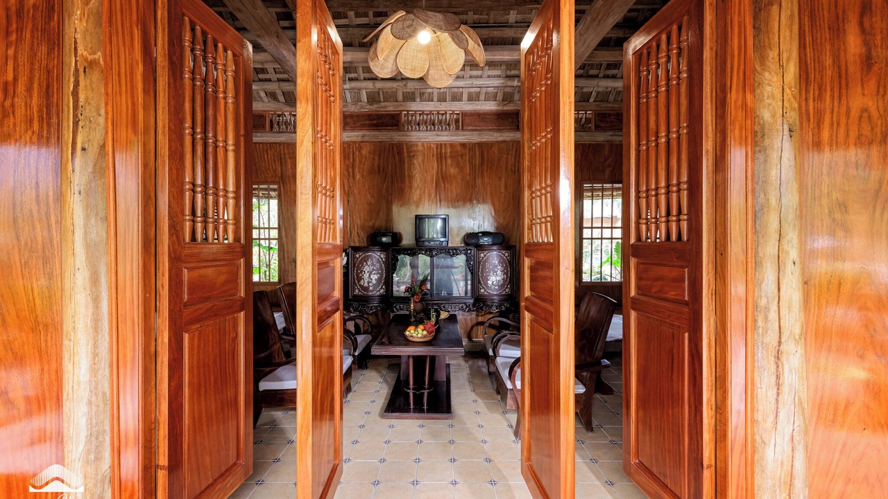 Photo of Others in Hoa Lu