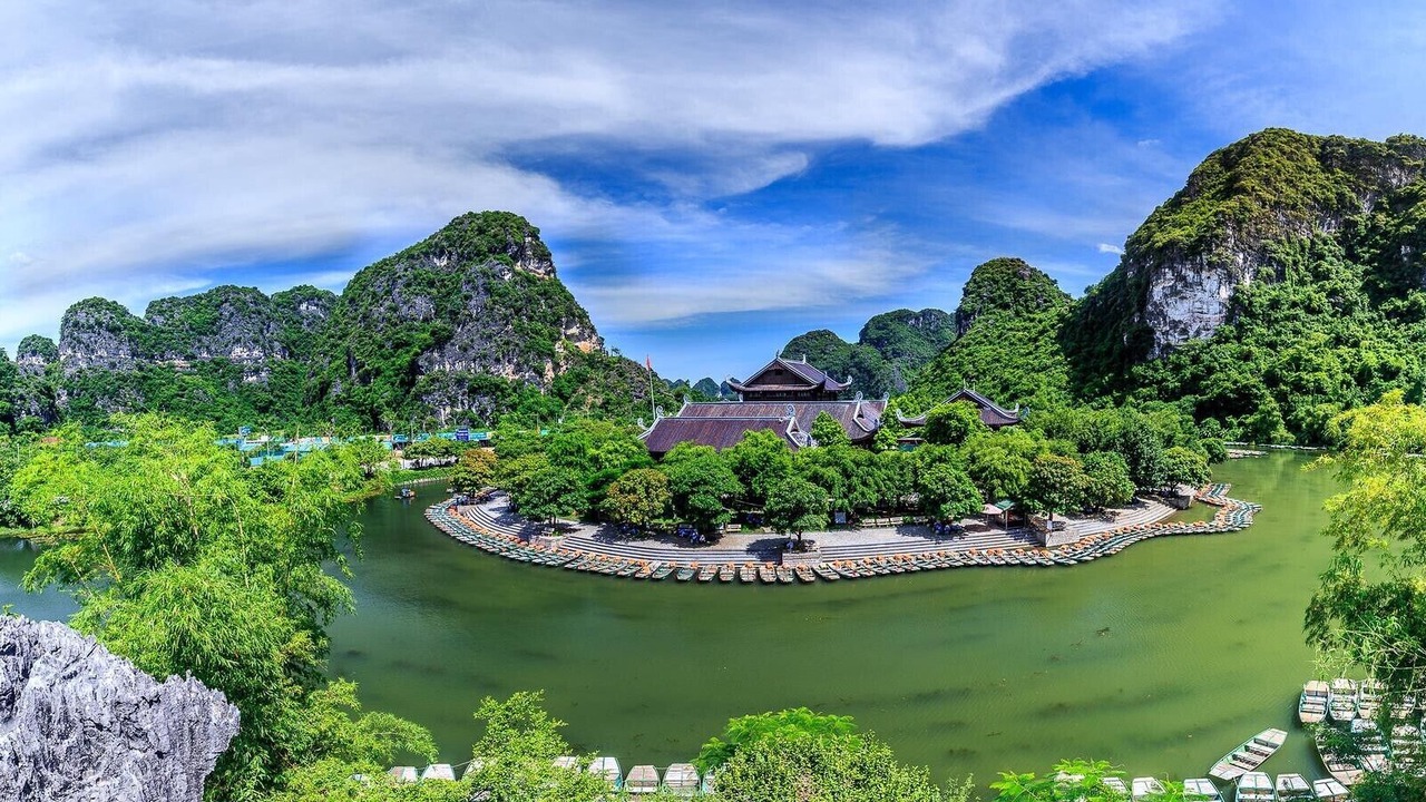 Photo of Others in Hoa Lu