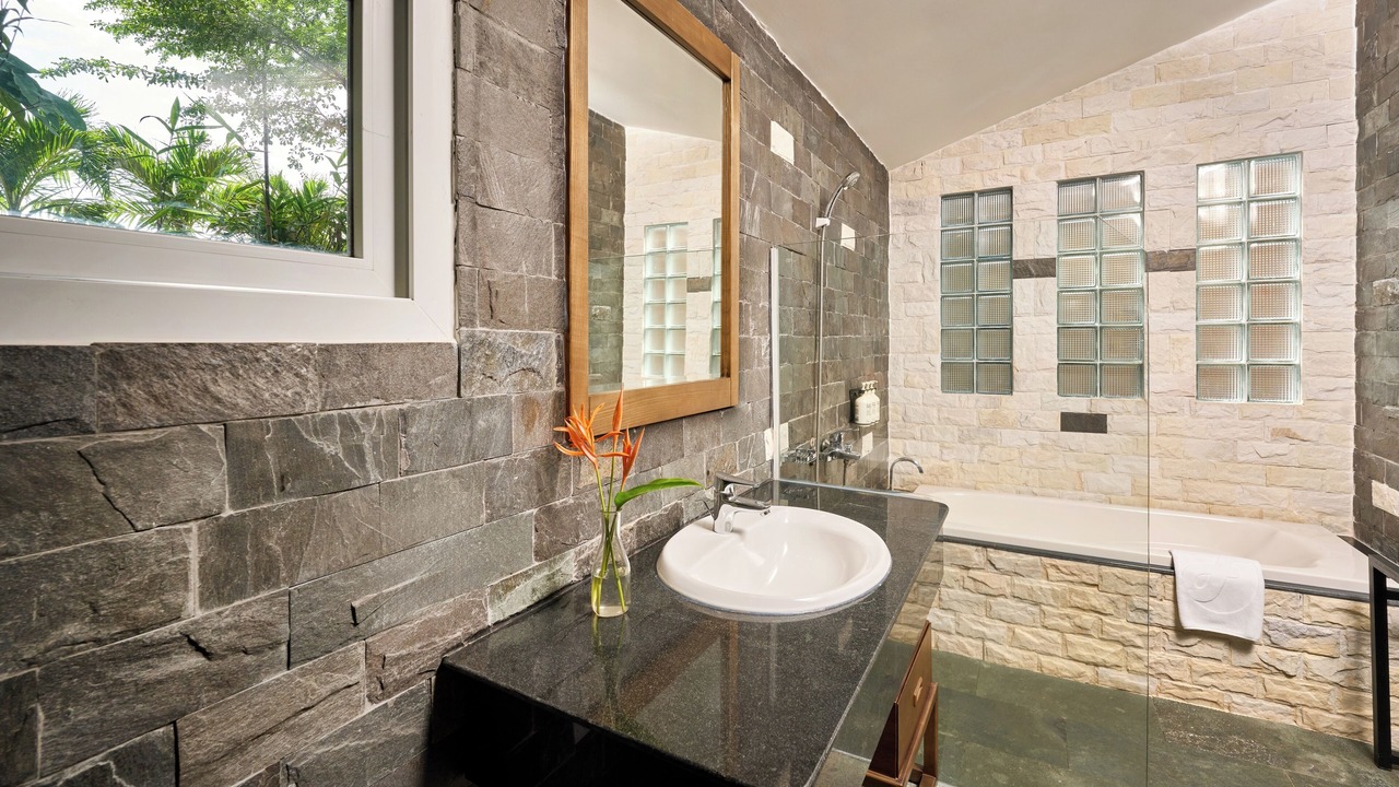 Photo of Bathroom in Cua Lap