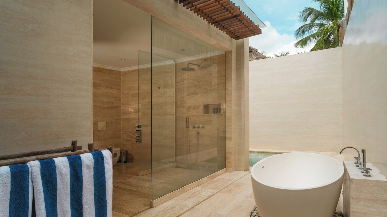 Photo of Bathroom in Central Mui Ne Beach