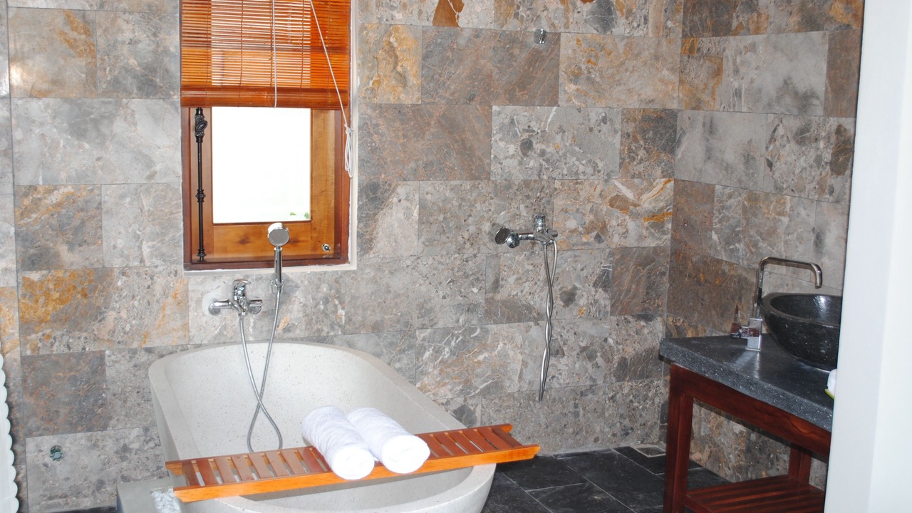 Photo of Bathroom in Cam Chau