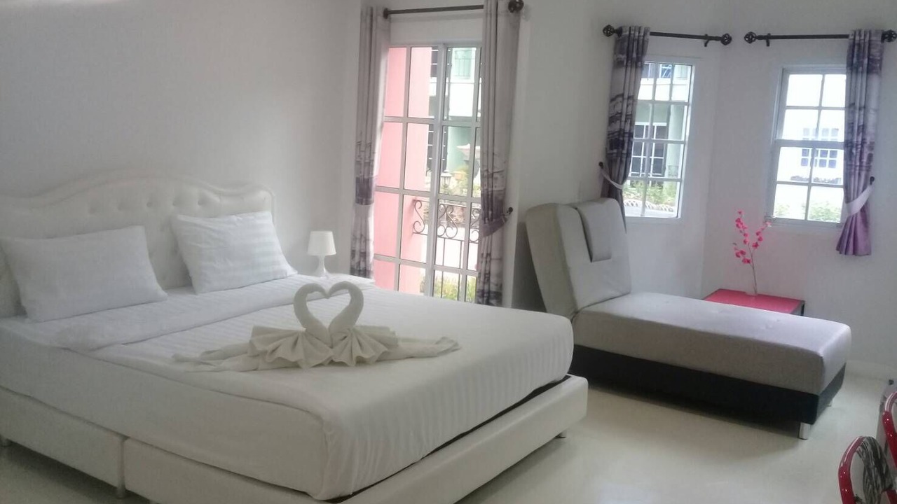 Photo of Bedroom in Hua Wiang