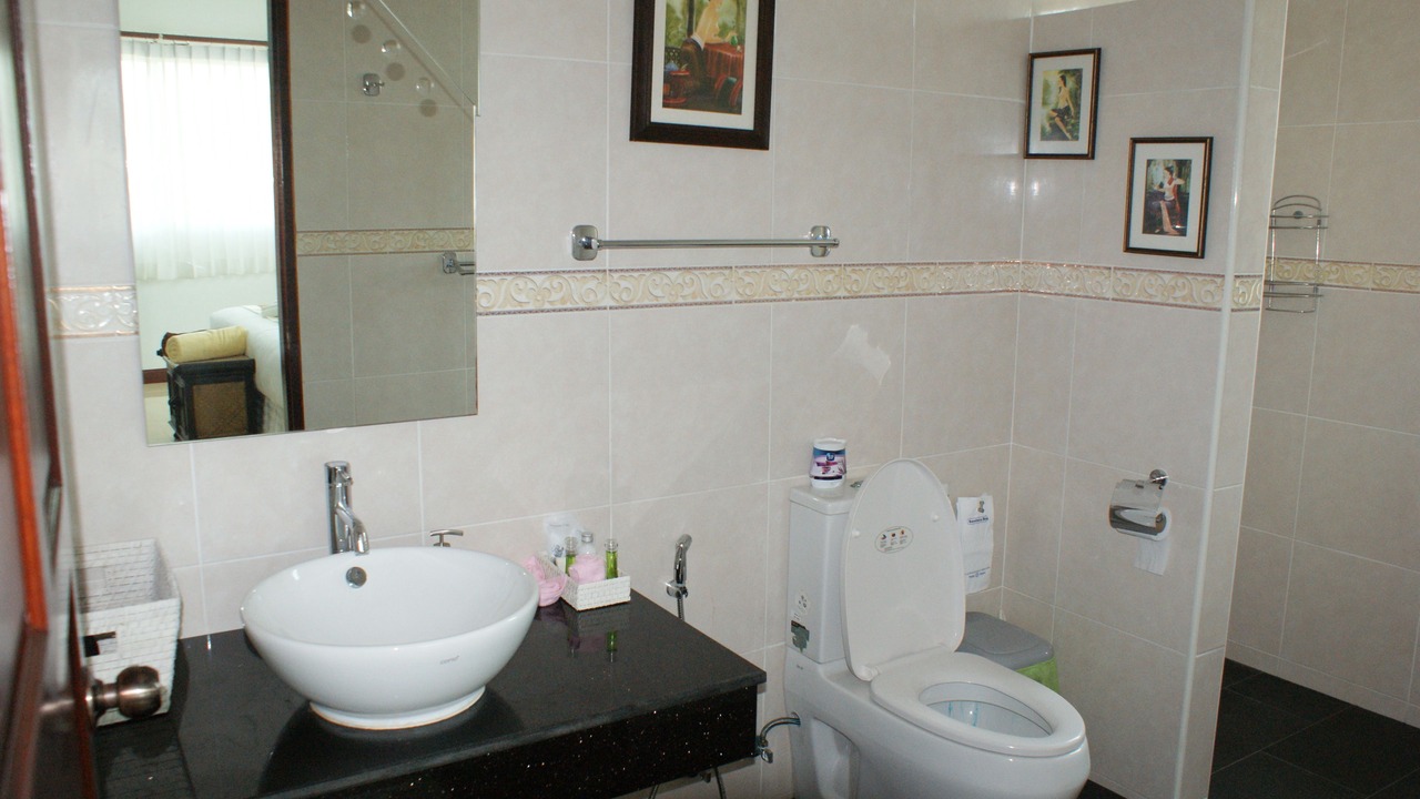 Photo of Bathroom in Sing Buri