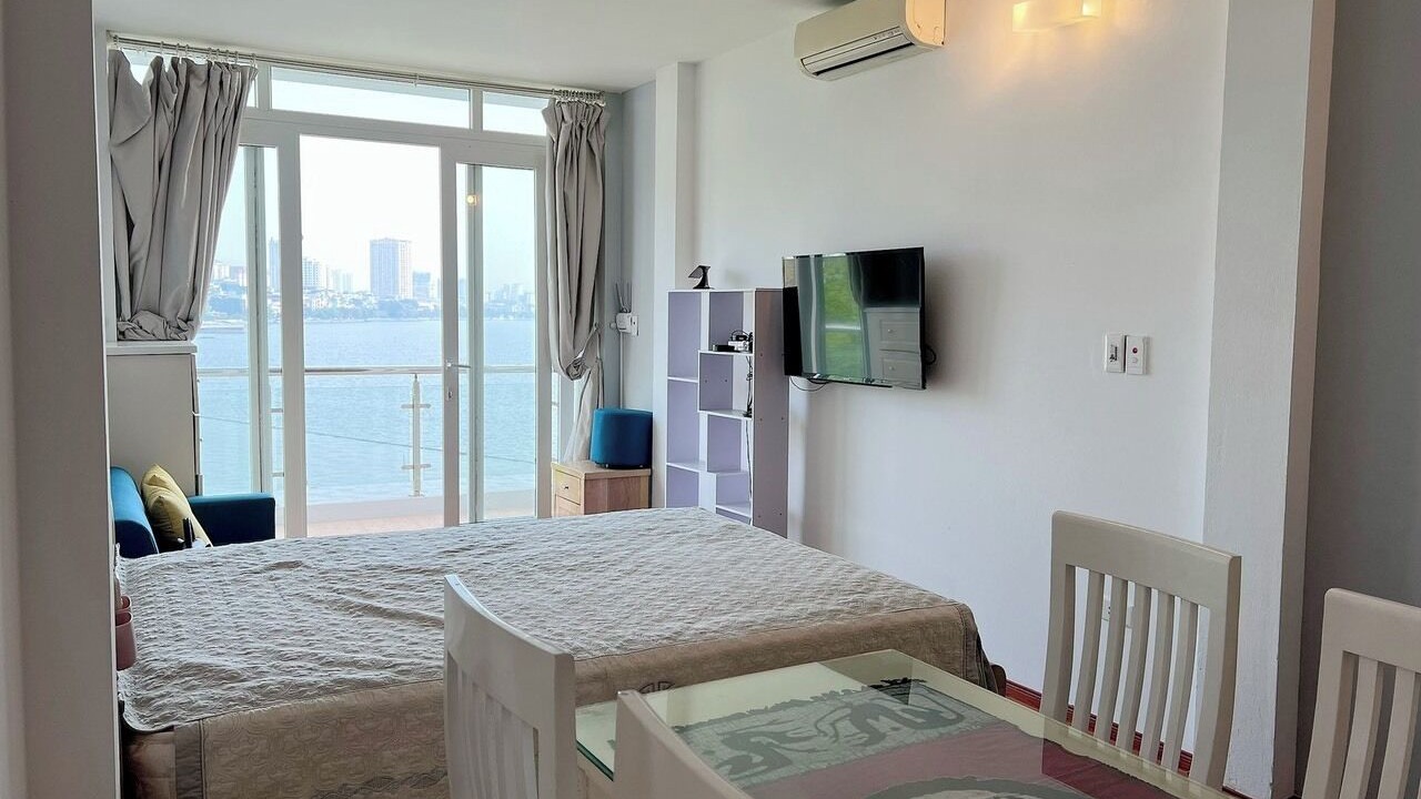 Photo of Bedroom in Tay Ho