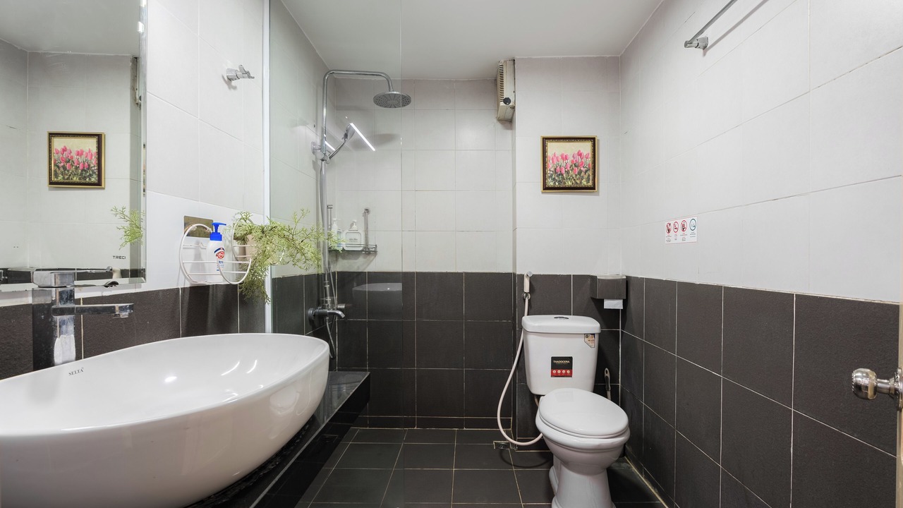 Photo of Bathroom in Hoan Kiem
