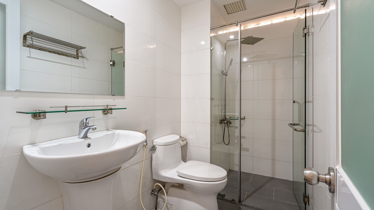 Photo of Bathroom in Phuong 6