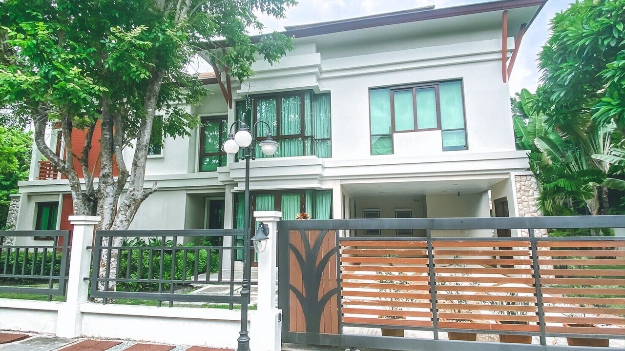 Photo of Outdoor in Saen Suk