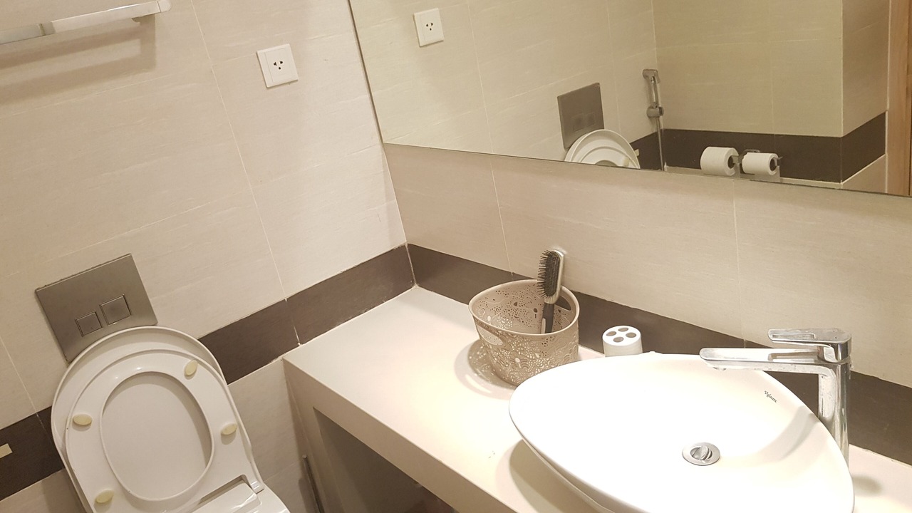 Photo of Bathroom in Trung Hoa Nhan Chinh