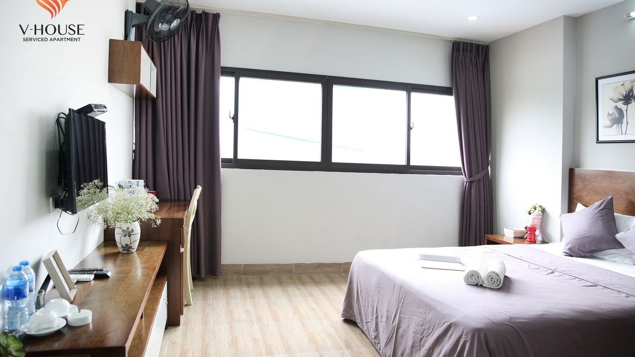Photo of Bedroom in Trung Hoa Nhan Chinh
