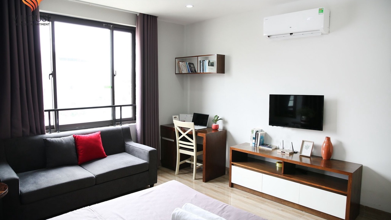Photo of Bedroom in Trung Hoa Nhan Chinh