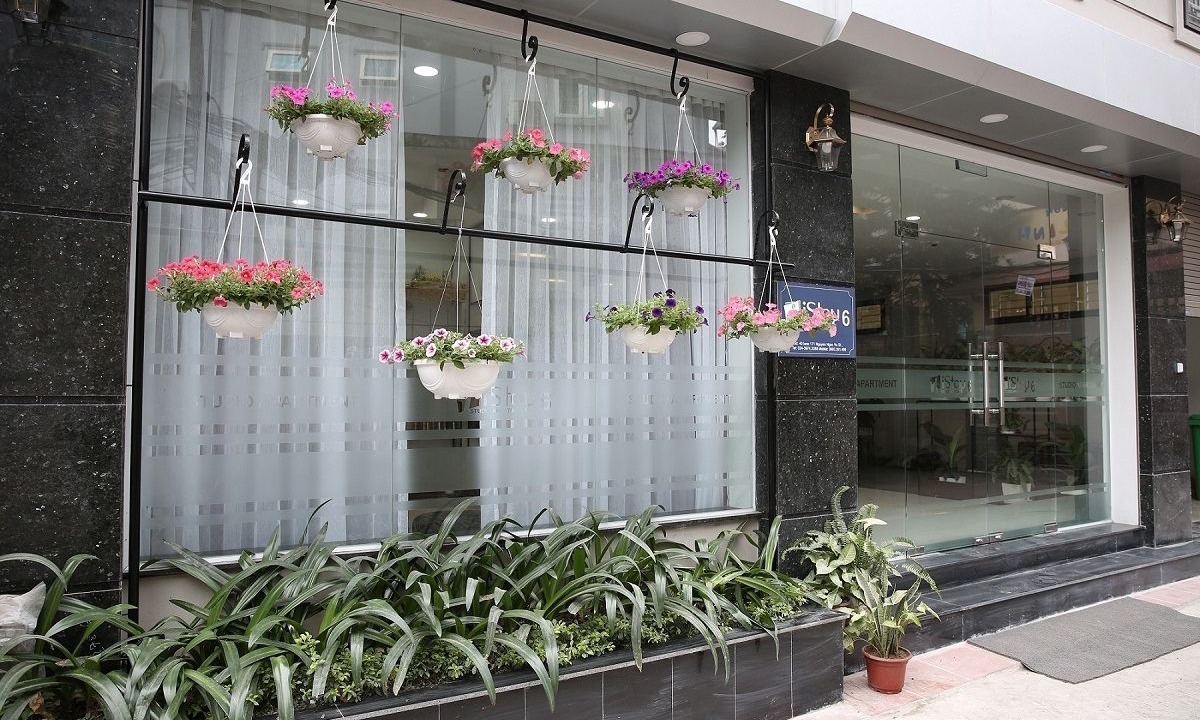 Photo of Outdoor in Trung Hoa Nhan Chinh