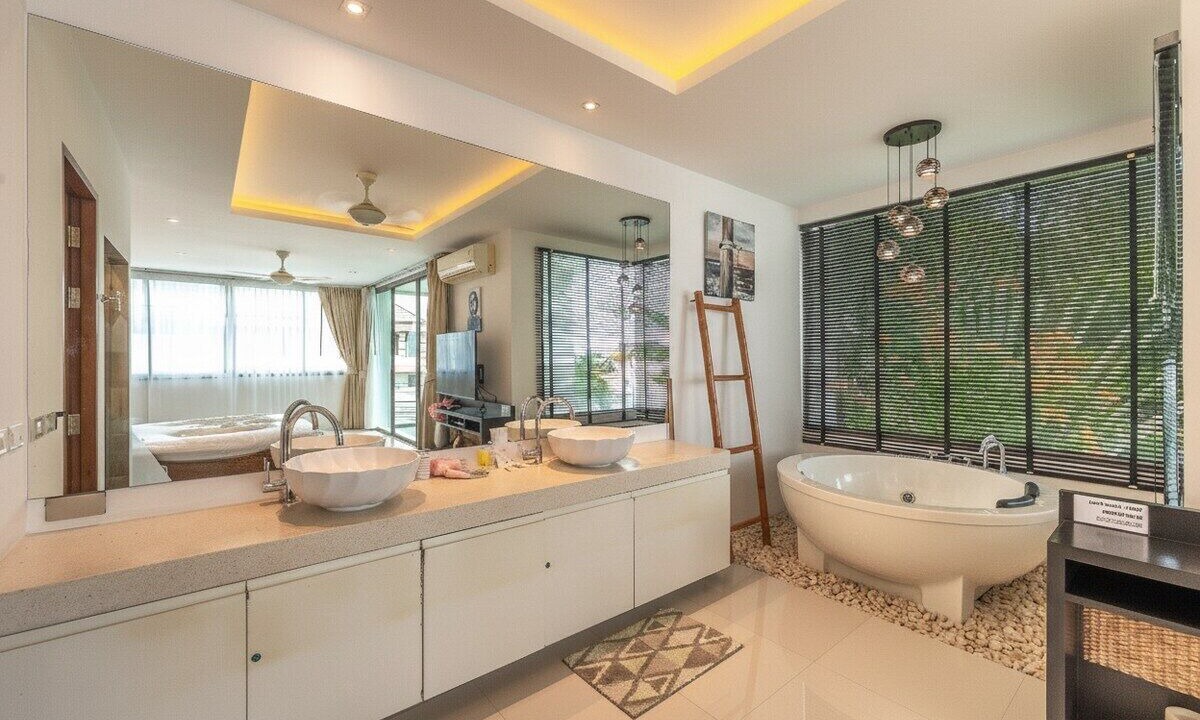 Photo of Bathroom in Ban Saiyuan