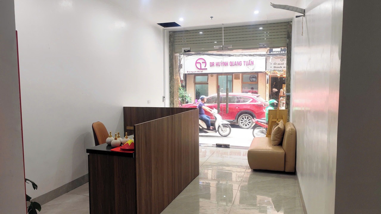 Photo of Others in Van Mieu