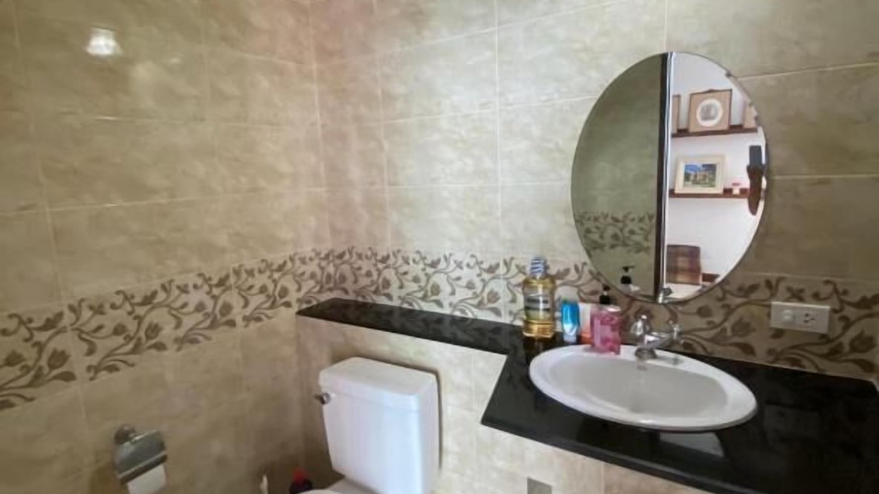 Photo of Bathroom in Pak Nam