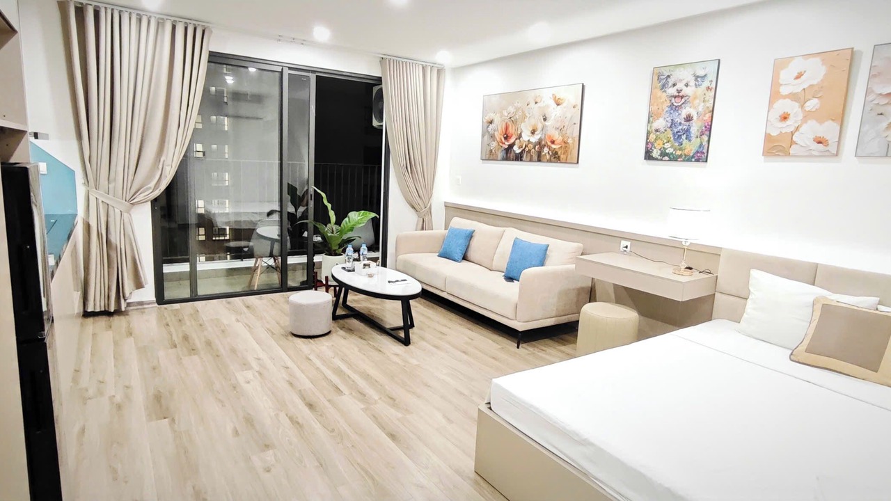 Photo of Bedroom in Trung Hoa Nhan Chinh