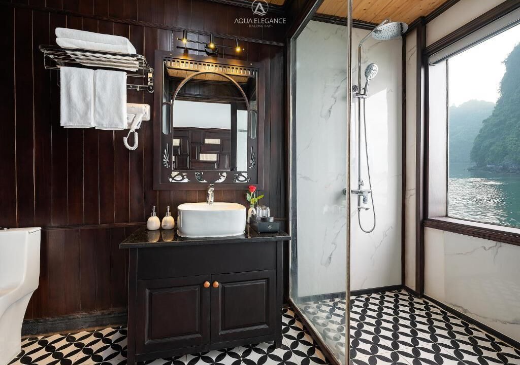 Photo of Bathroom in Ha Long