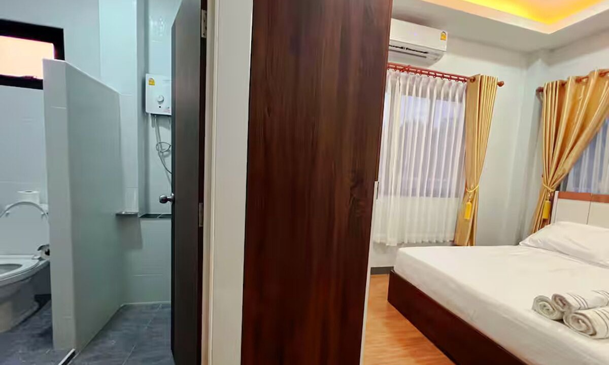Photo of Bathroom in Mae Sot