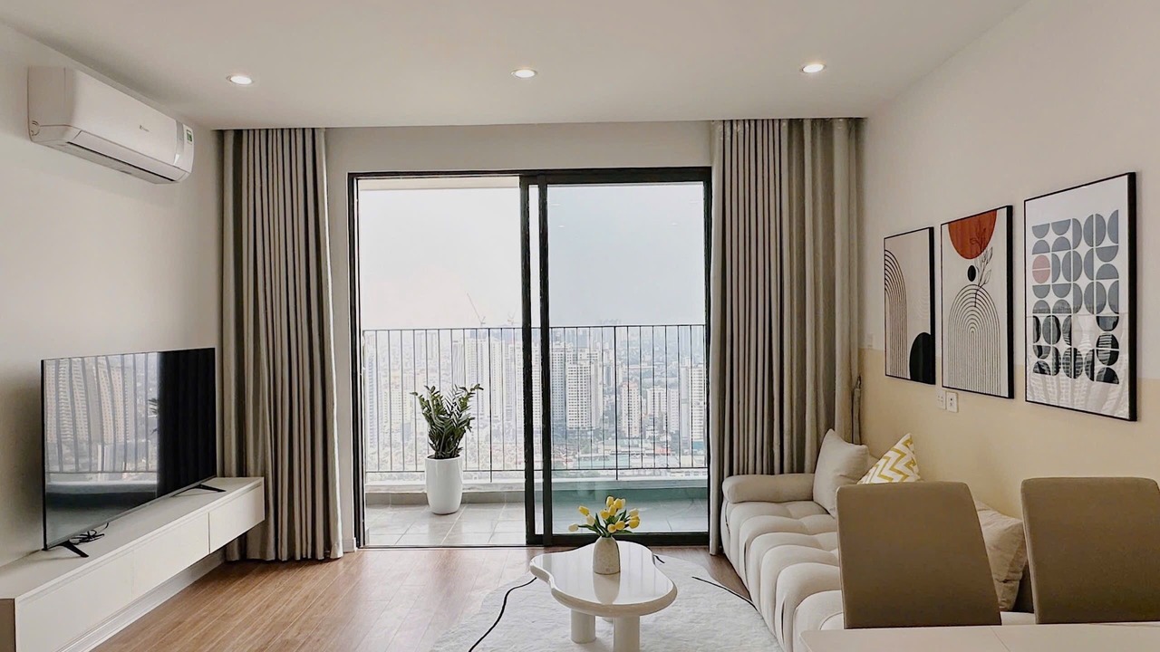 Photo of Bedroom in Trung Hoa Nhan Chinh