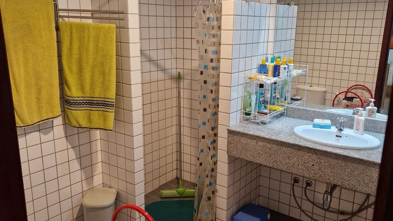Photo of Bathroom in Kram
