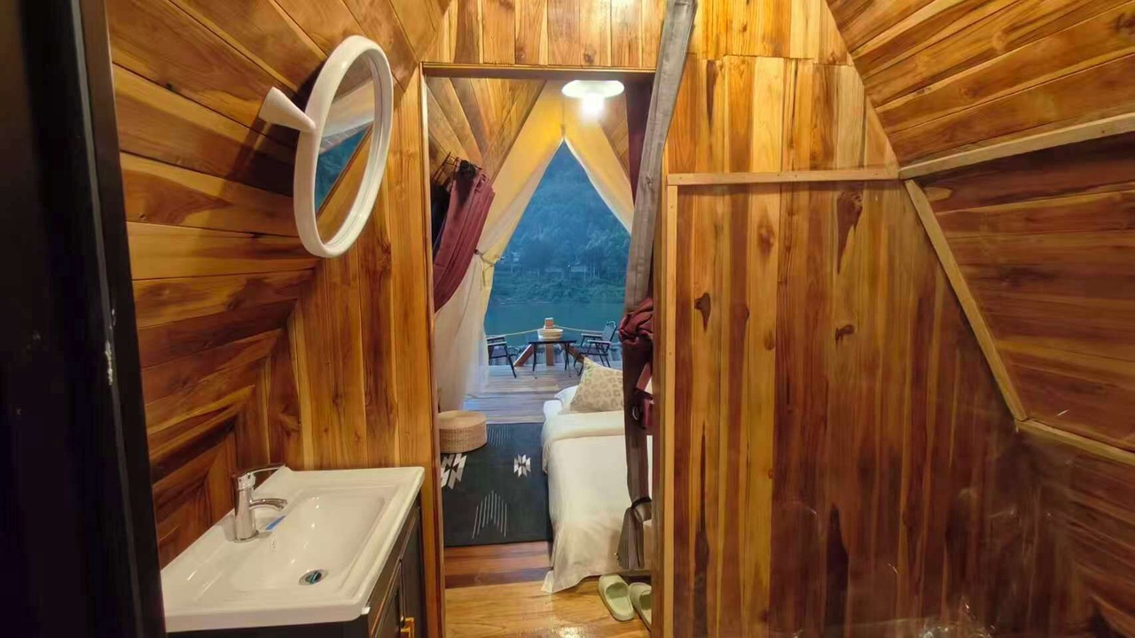 Photo of Bedroom in Nong Khiaw