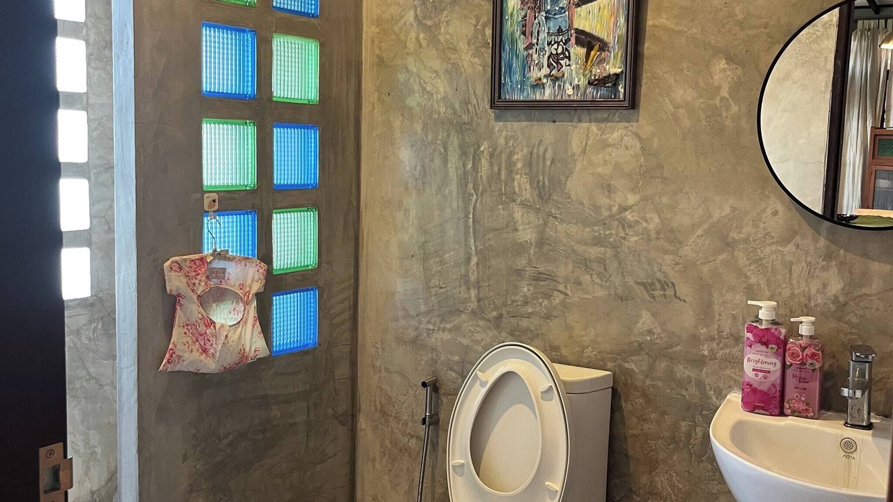 Photo of Bathroom in Saraphi