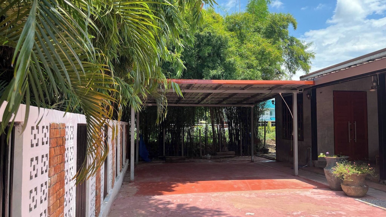 Photo of Outdoor in Saraphi
