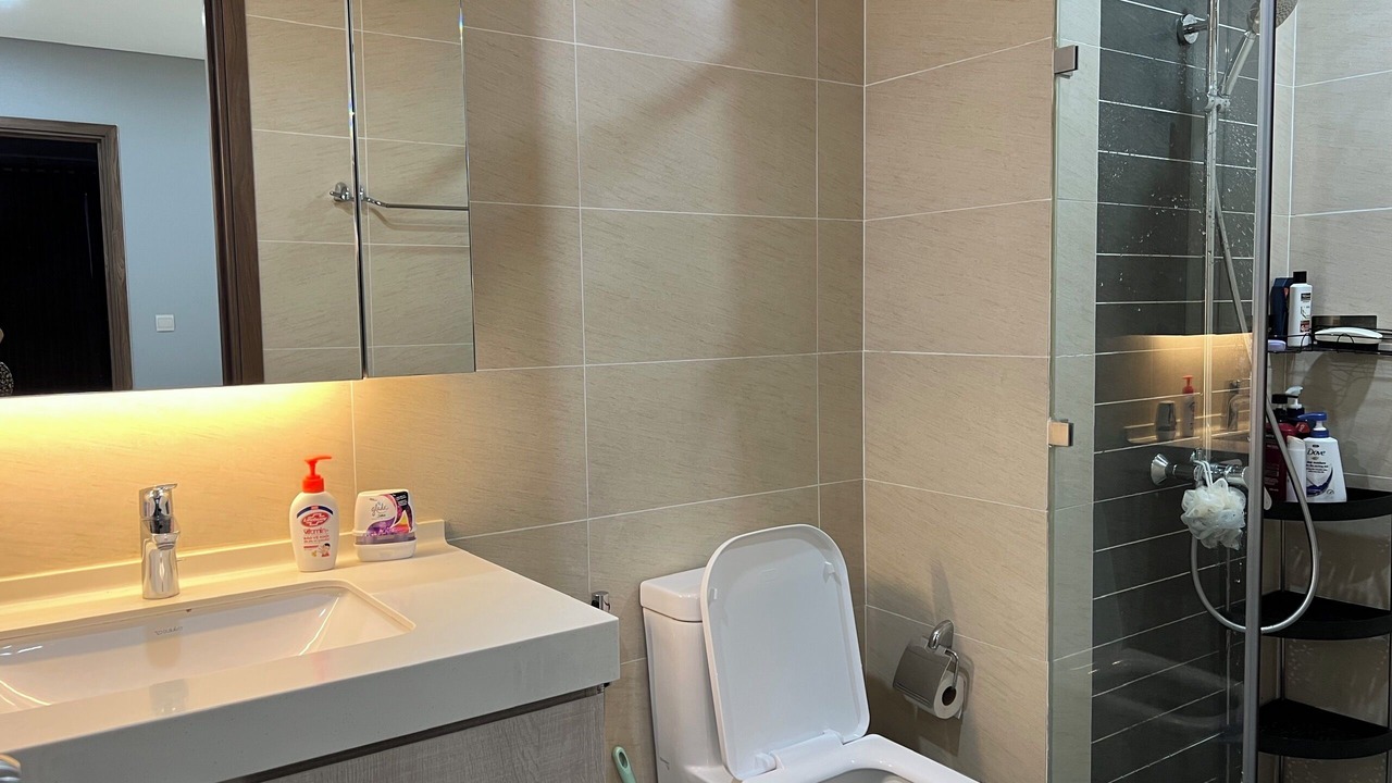 Photo of Bathroom in District 10