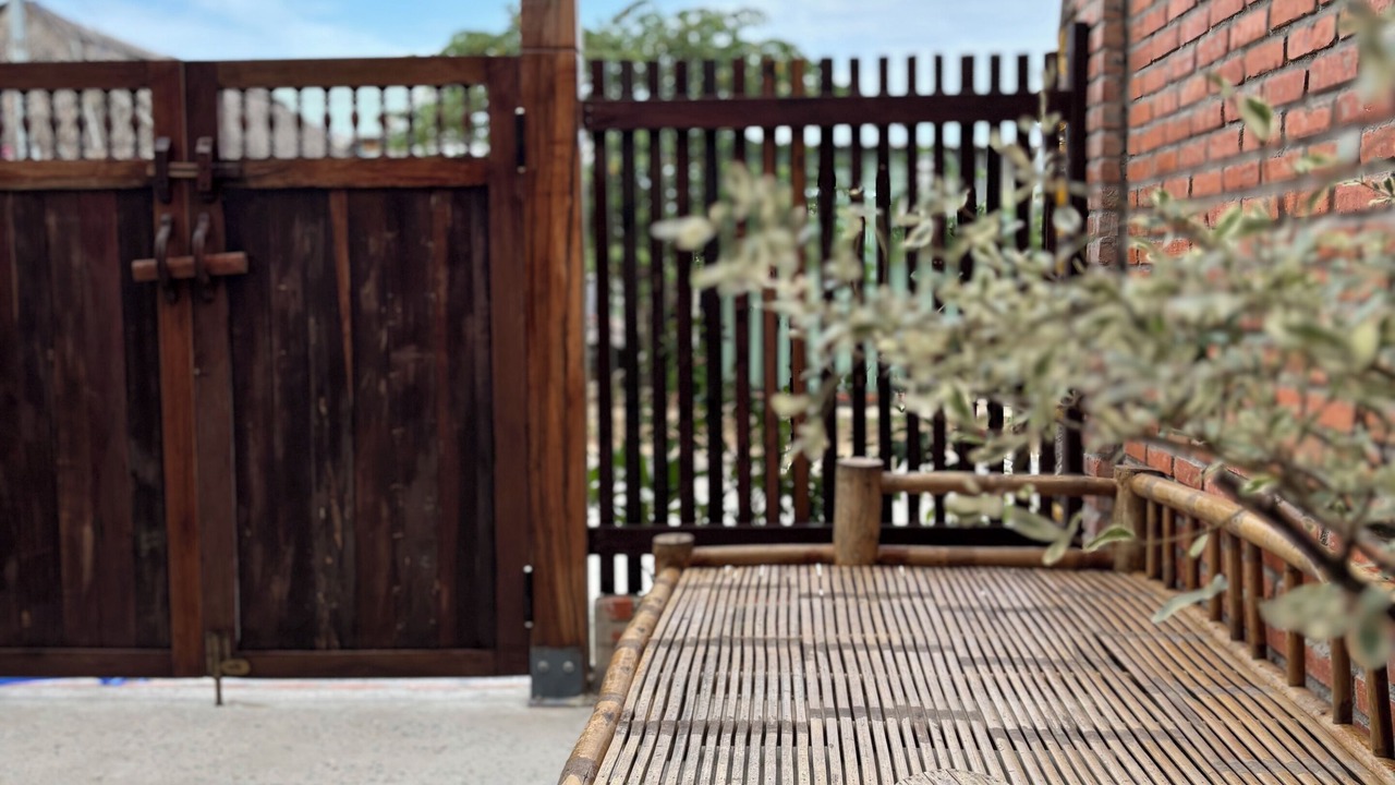 Photo of Patio Balcony in Cam An