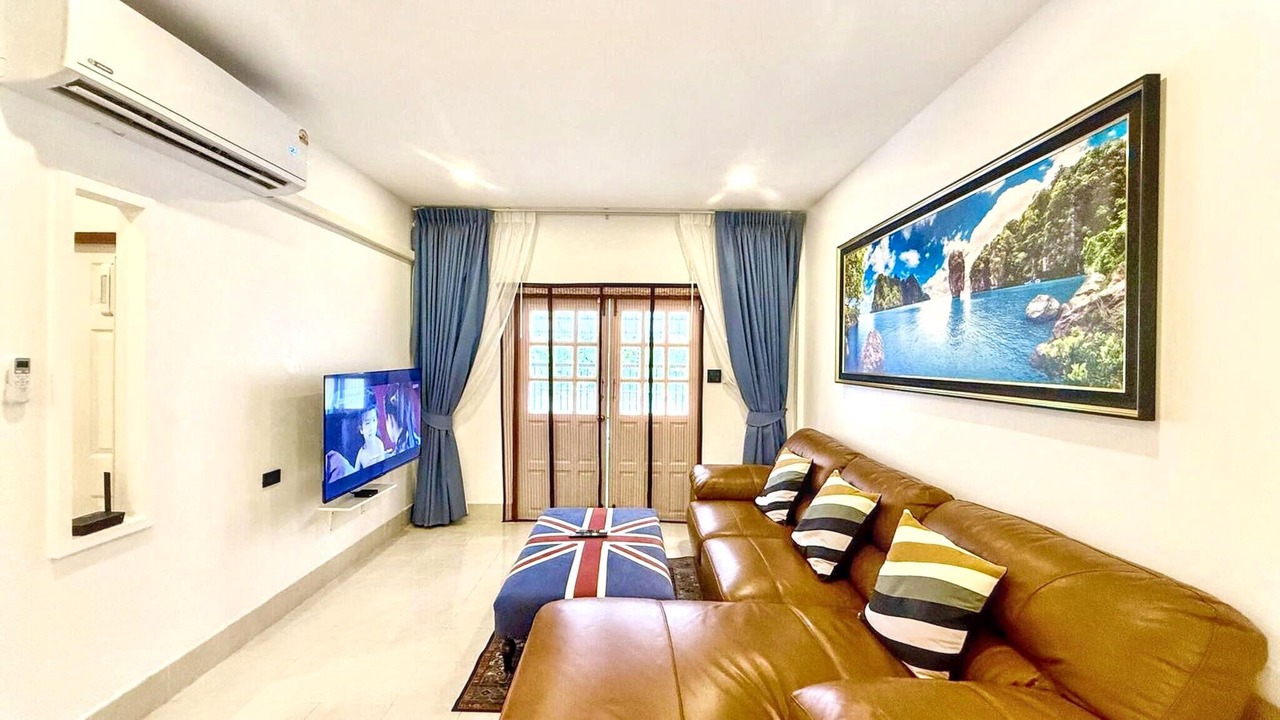 Photo of Livingroom in Kathu
