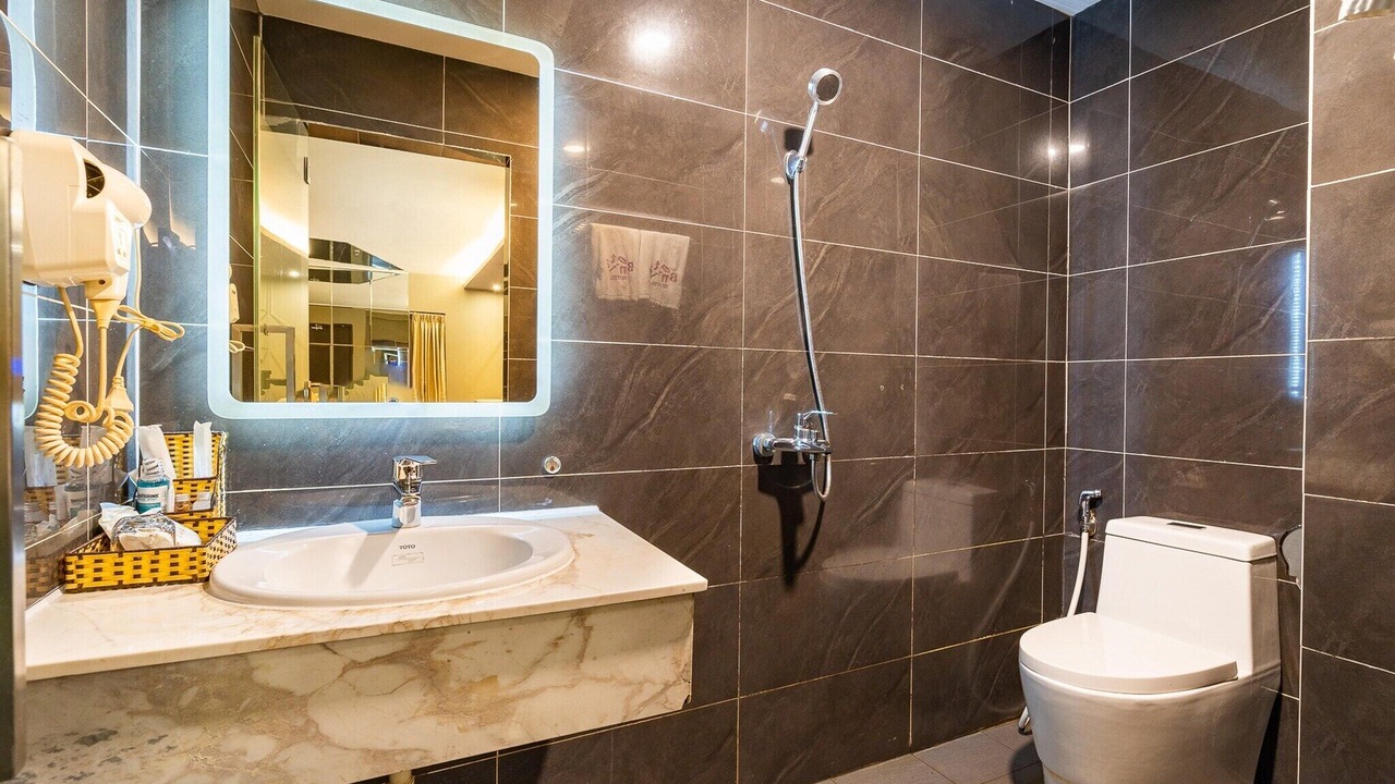 Photo of Bathroom in District 10