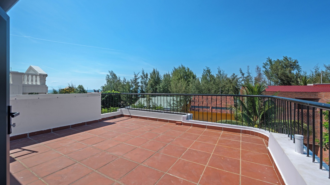 Photo of Patio Balcony in Cam An